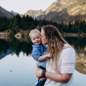 Meet your Posher, Cassandra